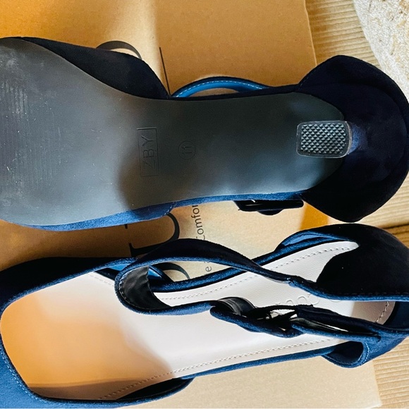 Coutgo navy suede heels with ankle strap - Picture 6 of 7